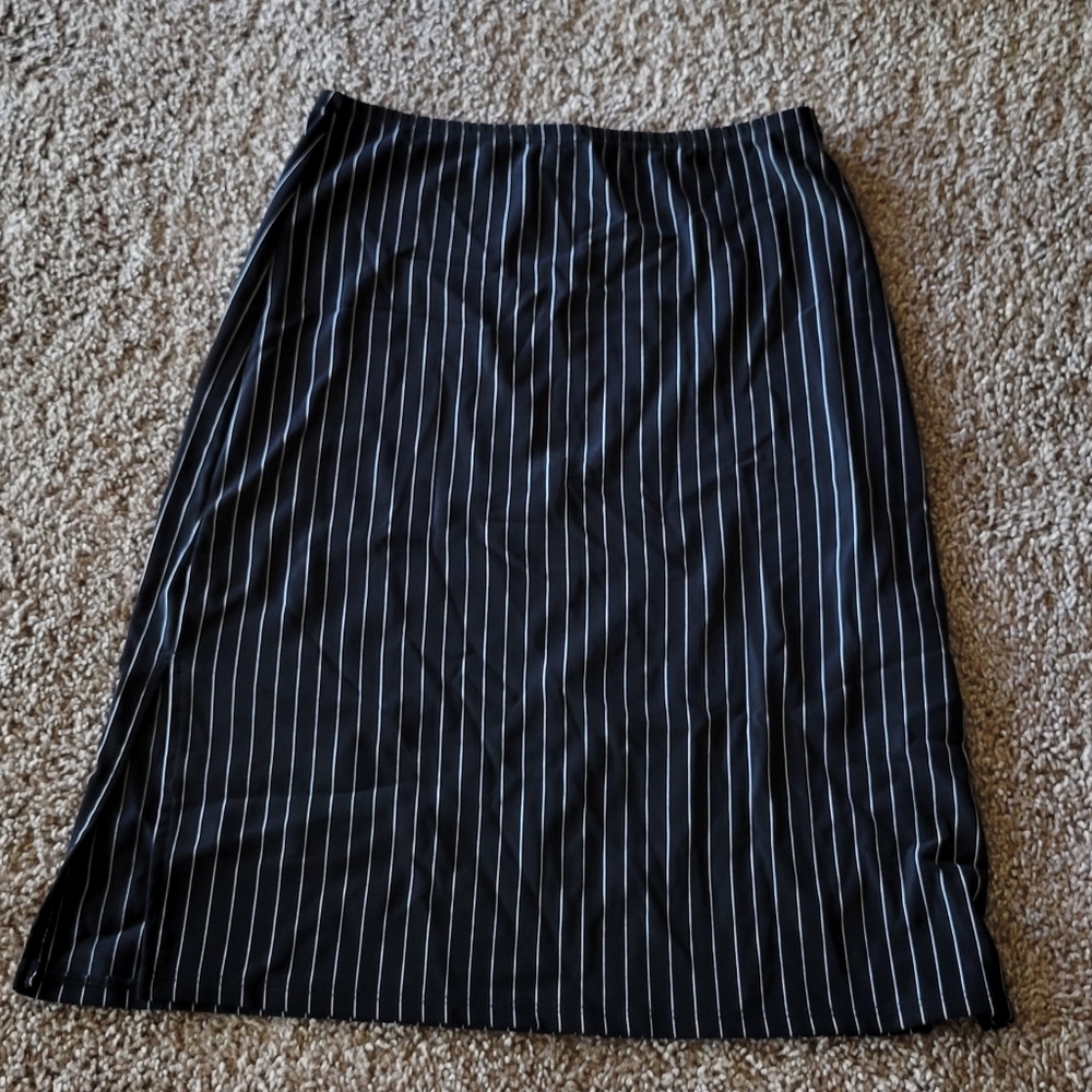 RAVE black and white striped skirt with slit